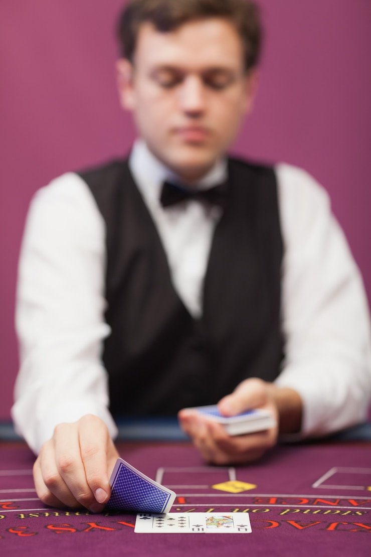 রাতে মোবাইলে এ নাইট আউট গাইড দেখা